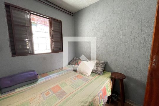 Quarto 2 de casa à venda com 4 quartos, 250m² em Vila Sao Domingos, São Paulo