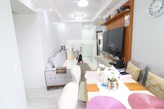 Sala de apartamento à venda com 2 quartos, 59m² em Jardim das Flores, Osasco