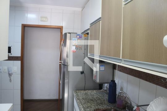 Cozinha de apartamento à venda com 2 quartos, 70m² em Olímpico, São Caetano do Sul