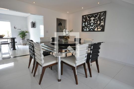 Sala de Jantar de casa à venda com 3 quartos, 300m² em Jardim Guanca, São Paulo