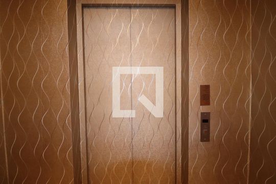 Elevador de apartamento para alugar com 3 quartos, 123m² em Baeta Neves, São Bernardo do Campo