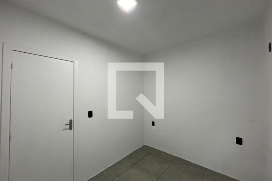Quarto de apartamento para alugar com 1 quarto, 29m² em Rondônia, Novo Hamburgo