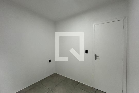 Quarto de apartamento para alugar com 1 quarto, 29m² em Rondônia, Novo Hamburgo