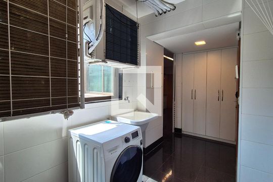 Apartamento para alugar com 3 quartos, 200m² em Vila da Serra, Nova Lima