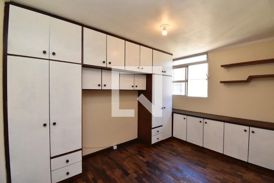 Quarto 1 de apartamento à venda com 3 quartos, 70m² em Cajuru, Curitiba