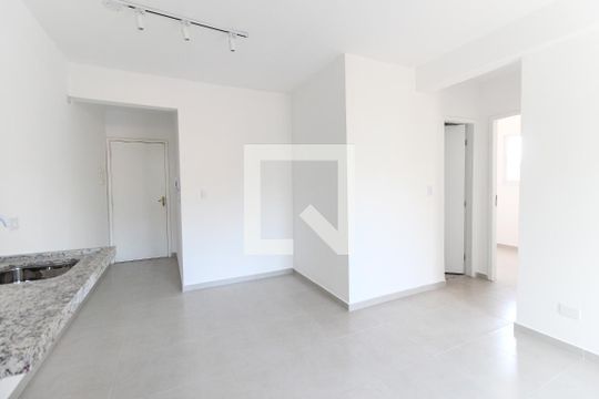 Sala - Cozinha de apartamento à venda com 2 quartos, 42m² em Itaquera, São Paulo