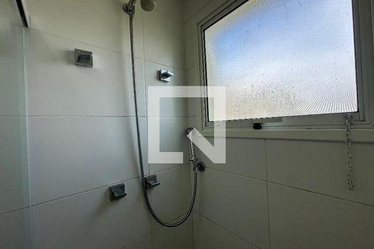 Banheiro da Suíte de apartamento à venda com 3 quartos, 87m² em Jardim Esperanca, Barueri
