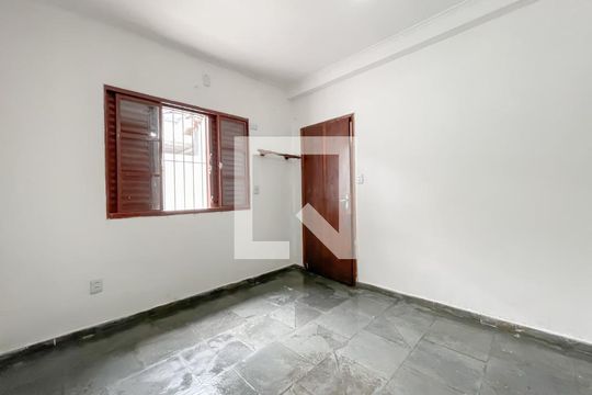 Suíte de casa para alugar com 1 quarto, 80m² em Centro, Osasco