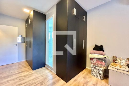Suite de apartamento à venda com 3 quartos, 145m² em Vila Guarani (z Sul), São Paulo