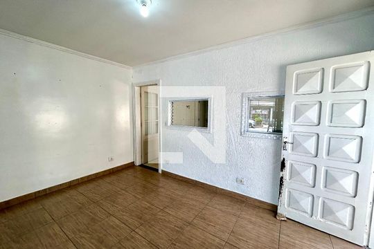 Sala de casa à venda com 2 quartos, 150m² em Vila Rosalia, Guarulhos
