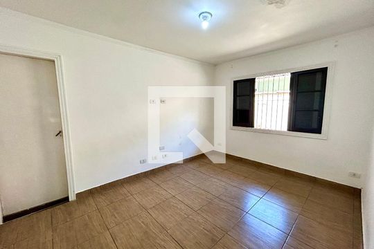 Quarto 2 de casa à venda com 2 quartos, 150m² em Vila Rosalia, Guarulhos