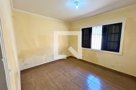 Quarto 1 de casa à venda com 2 quartos, 150m² em Vila Rosalia, Guarulhos