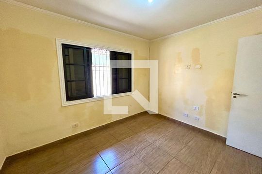 Quarto 1 de casa à venda com 2 quartos, 150m² em Vila Rosalia, Guarulhos