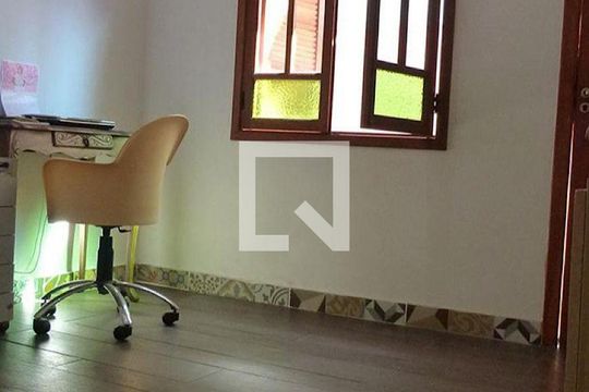 Casa à venda com 3 quartos, 166m² em Parque Sinai, Santana de Parnaíba