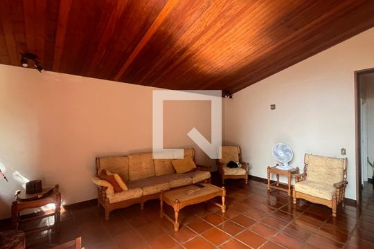 Casa à venda com 3 quartos, 242m² em Jardim Brasil, Campinas