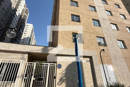 Fachada de apartamento para alugar com 2 quartos, 44m² em Picanço, Guarulhos
