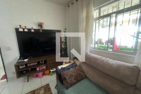 Casa à venda com 6 quartos, 320m² em Jardim Paraiso, Barueri
