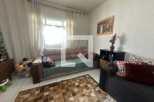 Casa à venda com 6 quartos, 320m² em Jardim Paraiso, Barueri