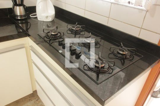 Cozinha de apartamento para alugar com 3 quartos, 210m² em Ponta da Praia, Santos