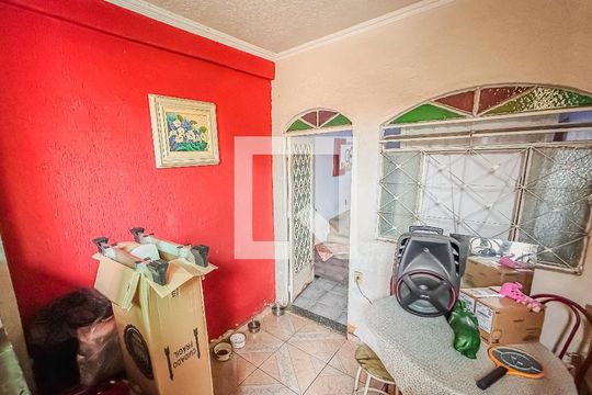 Casa à venda com 3 quartos, 176m² em São Benedito, Belo Horizonte