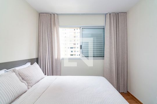 Suíte de apartamento à venda com 2 quartos, 71m² em Vila da Serra, Nova Lima