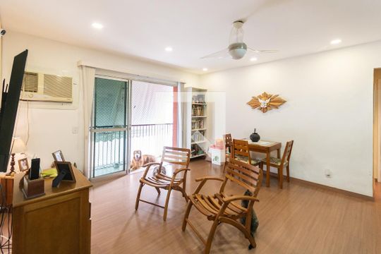 Sala de apartamento para alugar com 3 quartos, 100m² em Vila Isabel, Rio de Janeiro