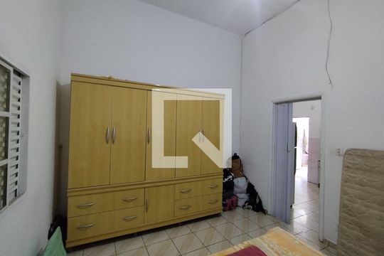 Quarto de casa de condomínio à venda com 4 quartos, 270m² em Vila Conde do Pinhal, São Paulo