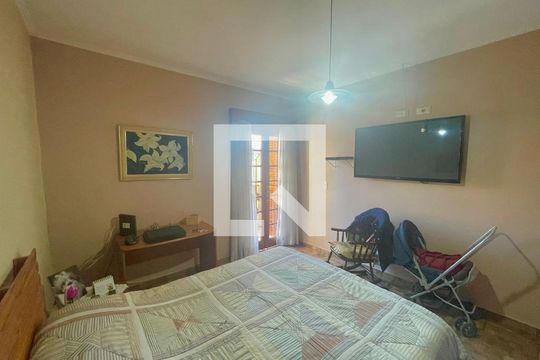 Quarto 1 de casa à venda com 3 quartos, 175m² em Vila Milton , Guarulhos