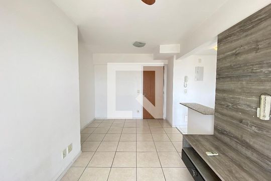 Sala de apartamento para alugar com 2 quartos, 65m² em Del Castilho, Rio de Janeiro