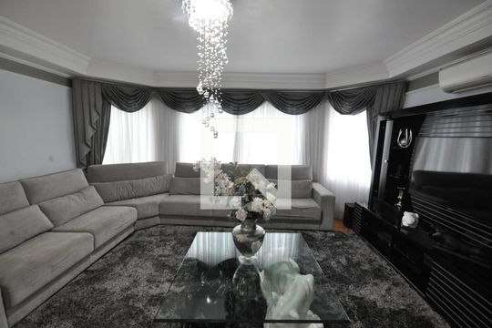 Sala de casa à venda com 4 quartos, 345m² em Tremembé, São Paulo