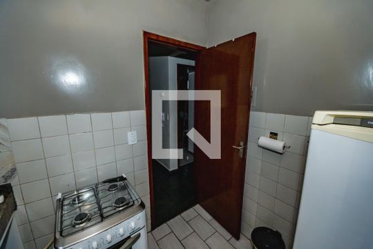 Apartamento à venda com 2 quartos, 48m² em São Francisco, Belo Horizonte
