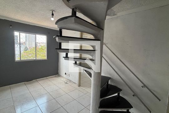 Sala de apartamento à venda com 3 quartos, 86m² em Vila Lutécia, Santo André