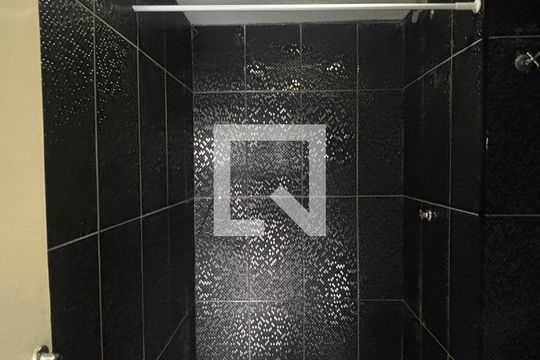 Banheiro de apartamento à venda com 3 quartos, 86m² em Vila Lutécia, Santo André