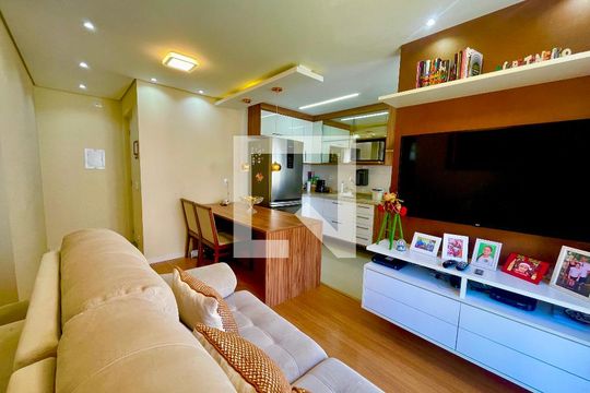 Sala de apartamento à venda com 2 quartos, 58m² em Jardim Guilhermino, Guarulhos