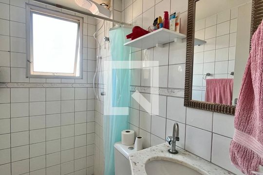 Banheiro de casa à venda com 3 quartos, 300m² em Jardim Primavera, Campinas