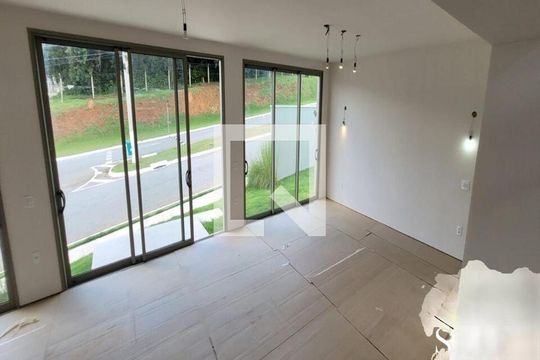 Casa de Condomínio à venda com 2 quartos, 266m² em Jardim Quintas das Videiras, Jundiaí