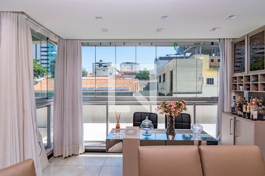 Sala de apartamento à venda com 3 quartos, 88m² em Caiçaras, Belo Horizonte