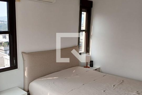 Quarto 2 de apartamento para alugar com 2 quartos, 65m² em Jardim Botânico, Porto Alegre