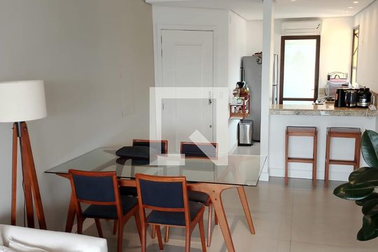 Sala  de apartamento para alugar com 2 quartos, 65m² em Jardim Botânico, Porto Alegre