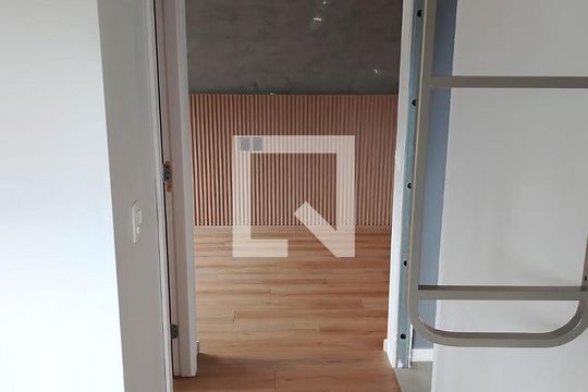 Quarto  de apartamento para alugar com 1 quarto, 56m² em Glória, Porto Alegre