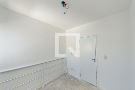 Suíte de casa à venda com 3 quartos, 77m² em Vila Uniao (zona Leste), São Paulo