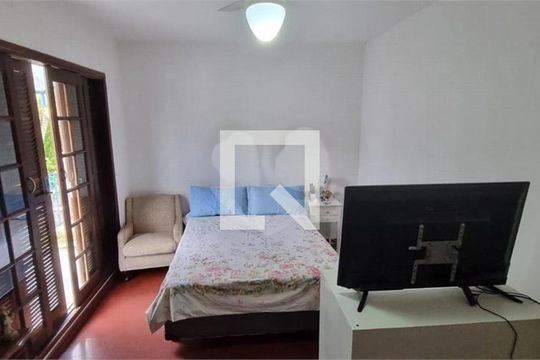 Casa de Condomínio à venda com 3 quartos, 143m² em Vila Elvira, São Paulo