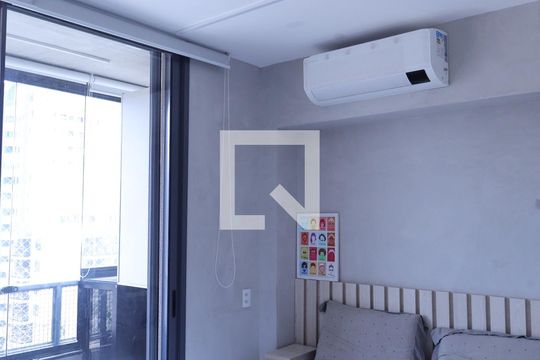 Quarto de kitnet/studio para alugar com 1 quarto, 26m² em Consolação, São Paulo