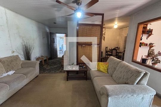 Casa para alugar com 4 quartos, 260m² em Primavera, Novo Hamburgo
