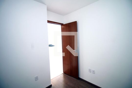 Quarto 1 de apartamento à venda com 2 quartos, 37m² em Del Castilho , Rio de Janeiro
