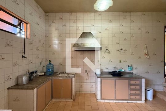 Apartamento à venda com 7 quartos, 400m² em Riacho das Pedras, Contagem
