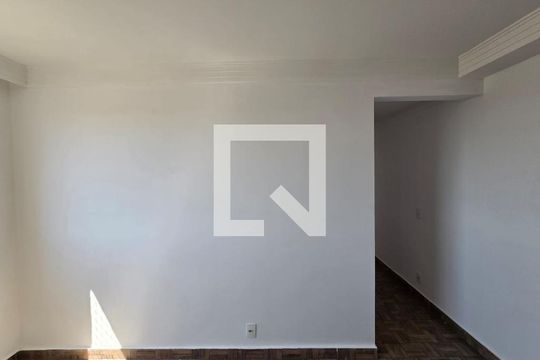Sala  de apartamento à venda com 2 quartos, 44m² em Jardim Las Vegas, Guarulhos