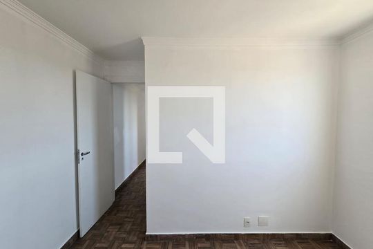 Quarto 01 de apartamento à venda com 2 quartos, 44m² em Jardim Las Vegas, Guarulhos