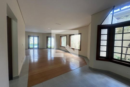 Sala de casa de condomínio à venda com 3 quartos, 362m² em Alphaville Residencial Um, Barueri