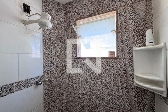 Suíte - Banheiro de casa à venda com 2 quartos, 200m² em Vargem Grande, Rio de Janeiro